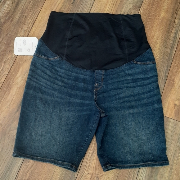 Size 12 NWT Maternity Bermuda Shorts Dark Blue Denim Crossover Panel - Picture 1 of 8